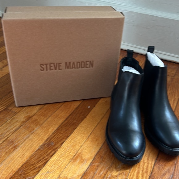 Steve Madden Leopold Booties - Picture 8 of 9